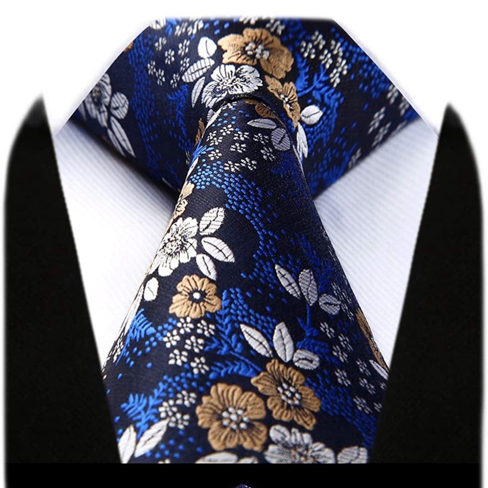 Men’s brand new tie still in packaging